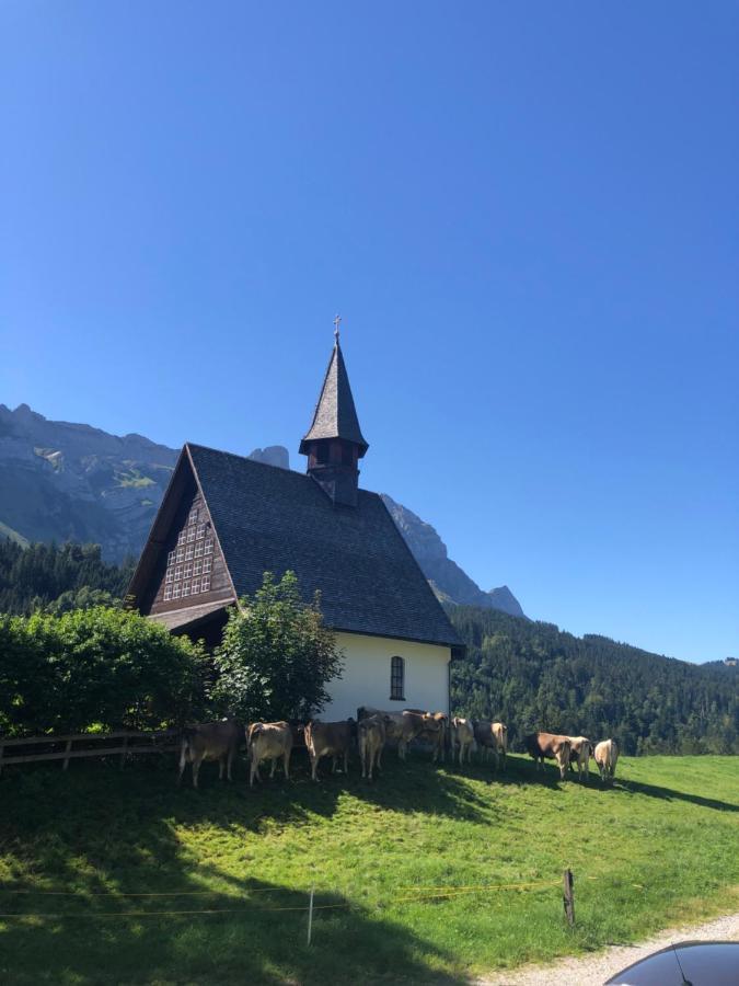 Schoenenbueel Teufen Buitenkant foto