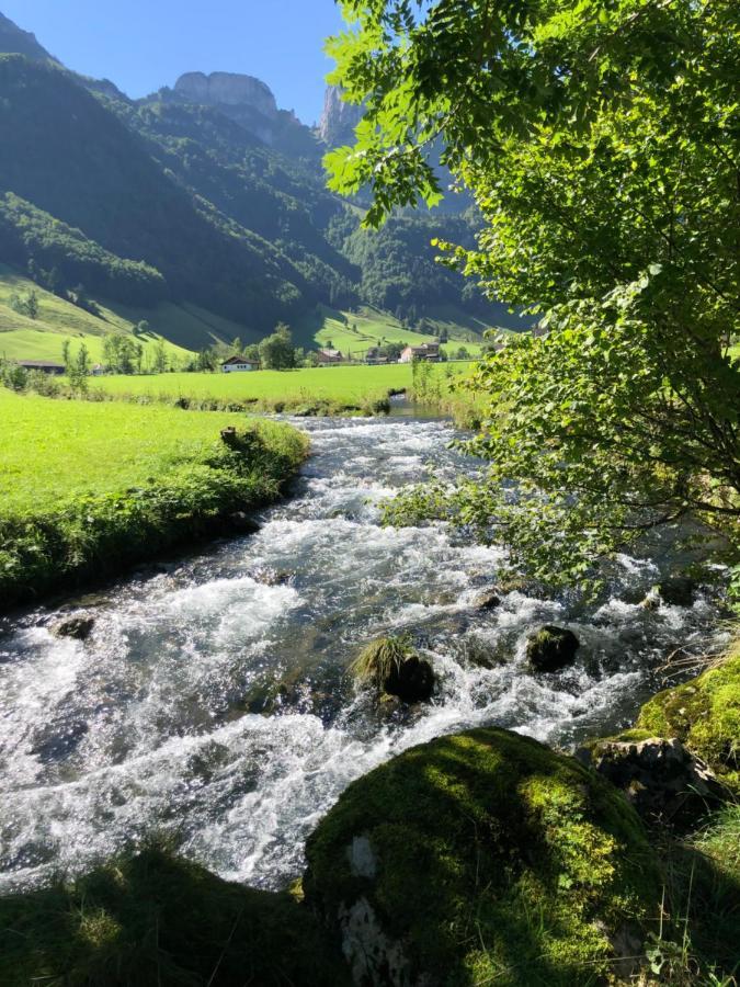 Schoenenbueel Teufen Buitenkant foto